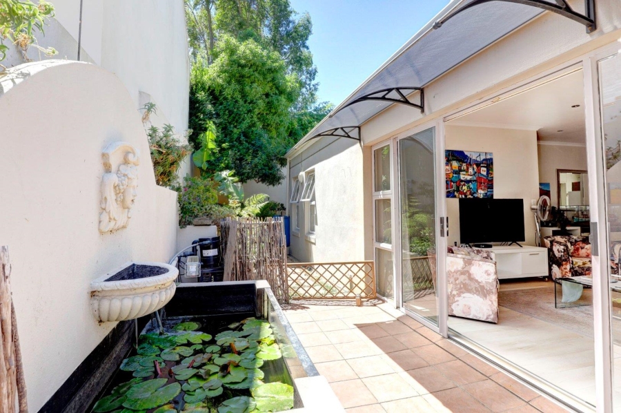 3 Bedroom Property for Sale in Van Riebeeckshof Western Cape